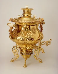 Samowar (Kupfer, Gold und Elfenbein)